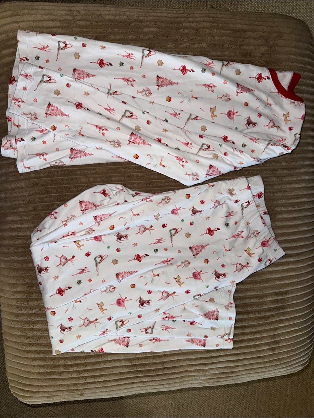 LAKE Women’s White and Red Ballet-Print Pajama Set